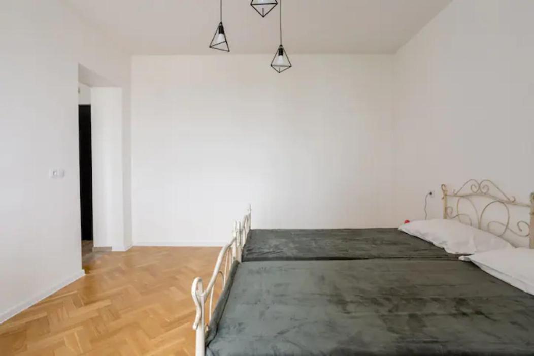 Center Of The Tbilisi Apartment Exterior photo